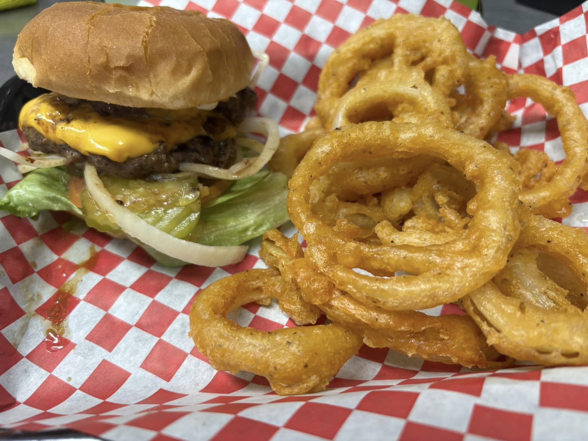 Anchor Up Club & Grill
