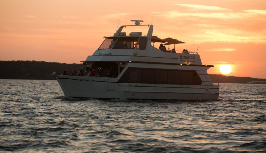 Sunset boat cruise on Lake Texoma